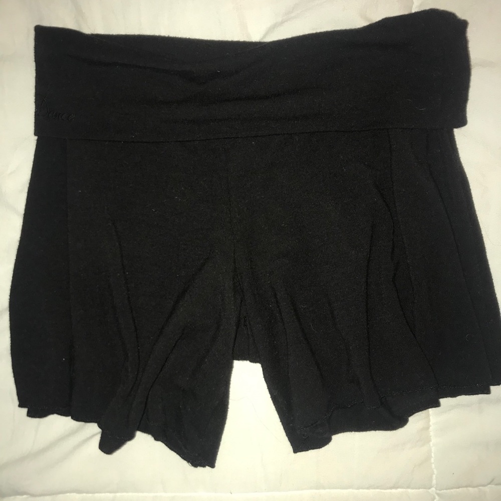 Flowy black shorts